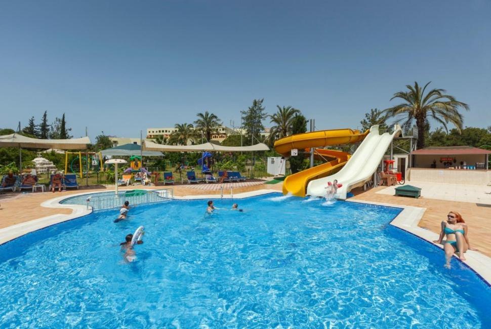 Venus Bieno Hotel Side Exterior foto
